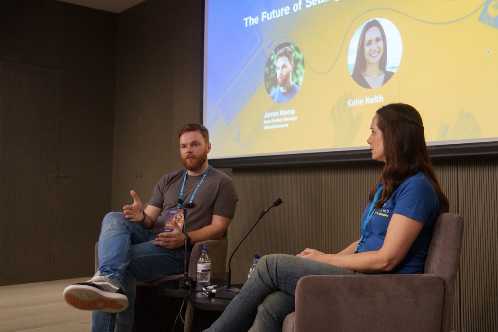 On stage at WordPress Day for Ecommerce